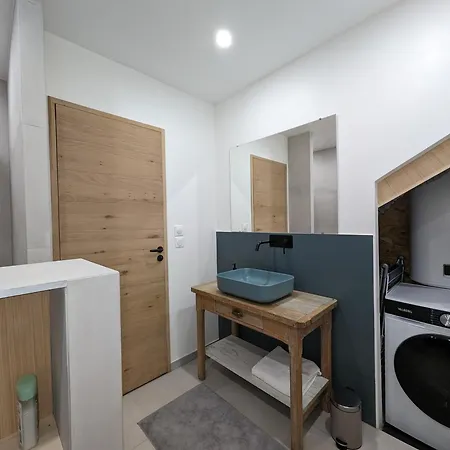 Apartment T3 Neuf Au Calme Avec Vue Sur Les Montagnes *