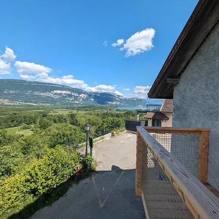 T3 Neuf Au Calme Avec Vue Sur Les Montagnes Chanaz