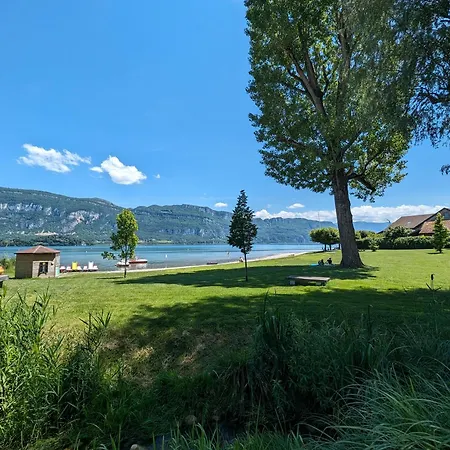 T3 Neuf Au Calme Avec Vue Sur Les Montagnes Apartment
